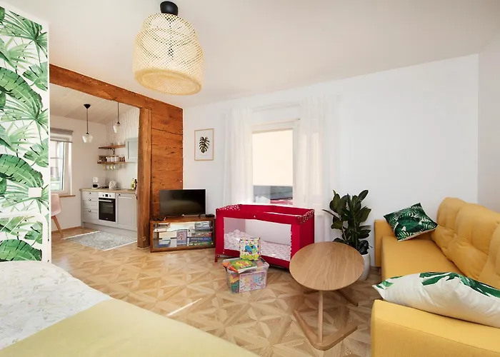 Cute Apartment, Next To Old Town, With Free Parking